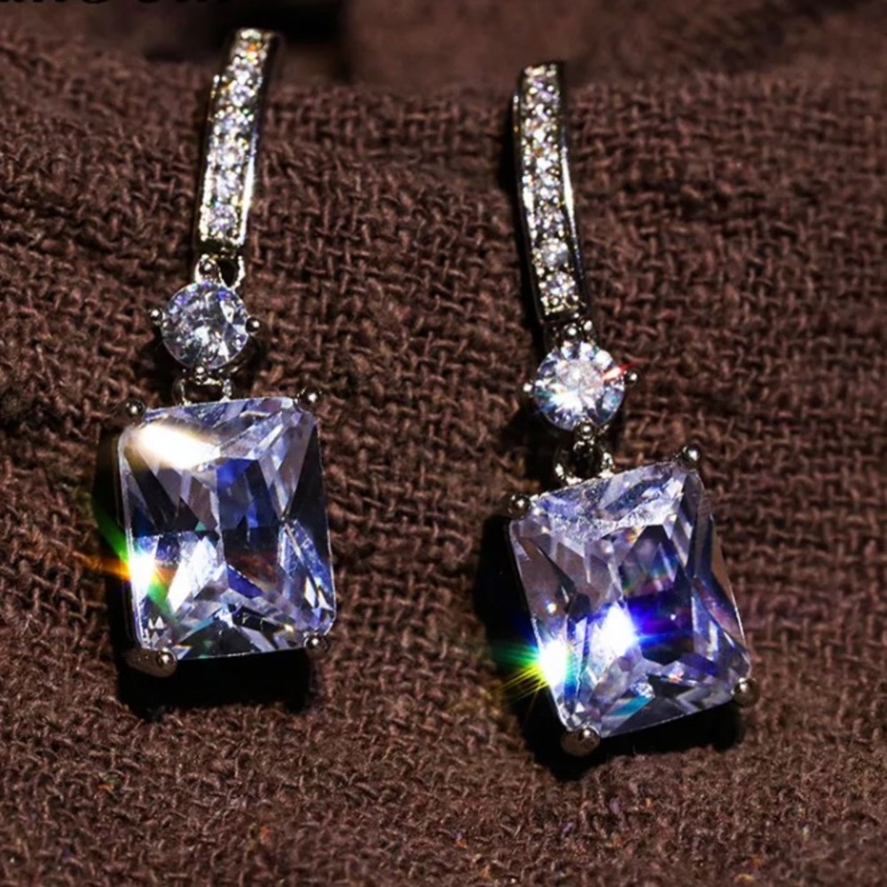 🌟 Luxury Big White Sapphire Earrings